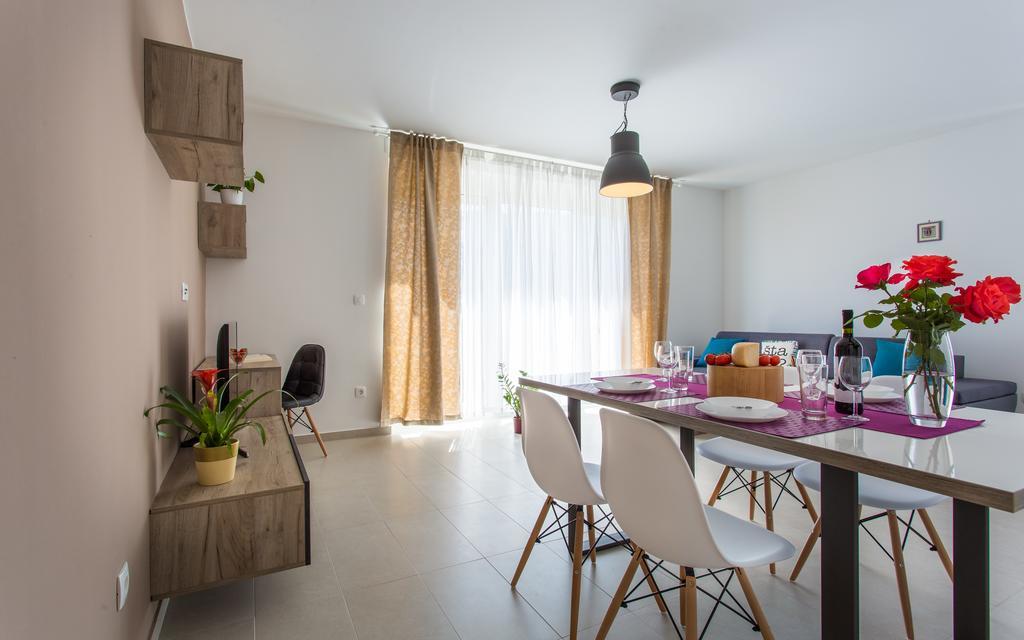 Apartments Viktorija Башка Екстер'єр фото