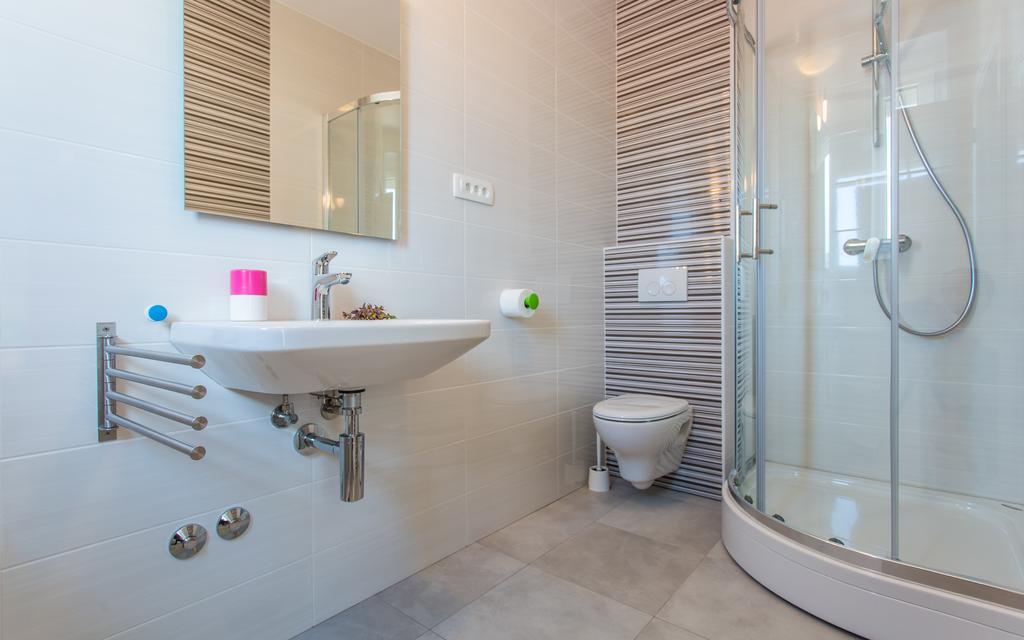 Apartments Viktorija Башка Екстер'єр фото