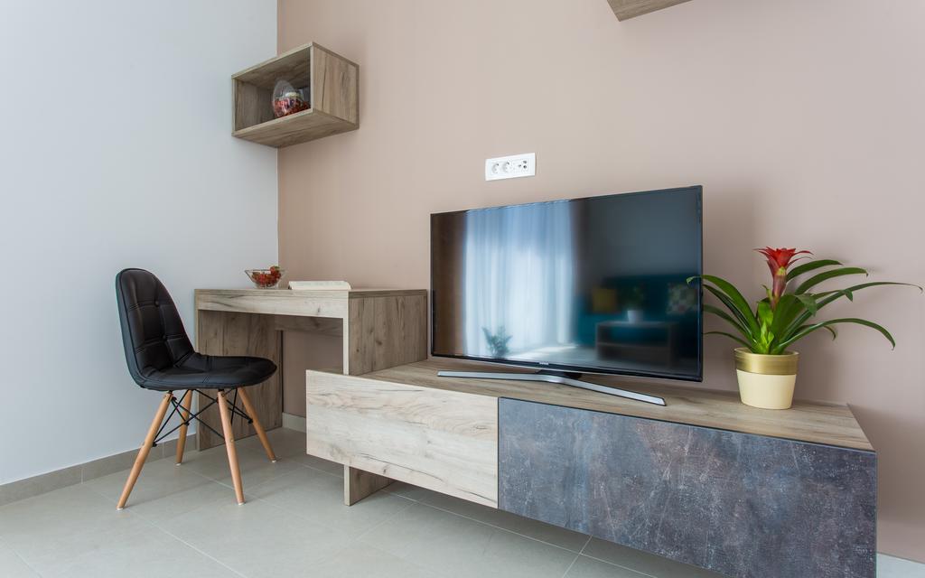 Apartments Viktorija Башка Екстер'єр фото